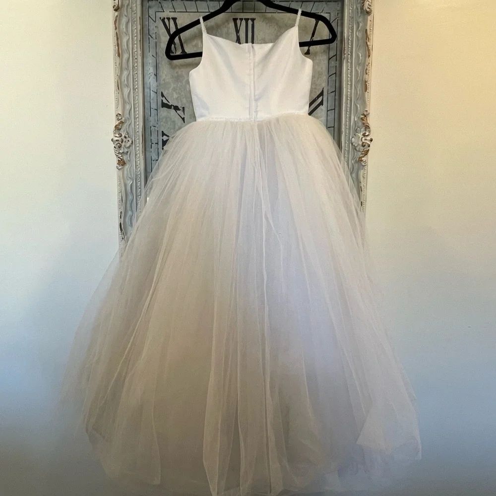 Elegant Flower Girl / Princess Dress - Picture 3 of 4